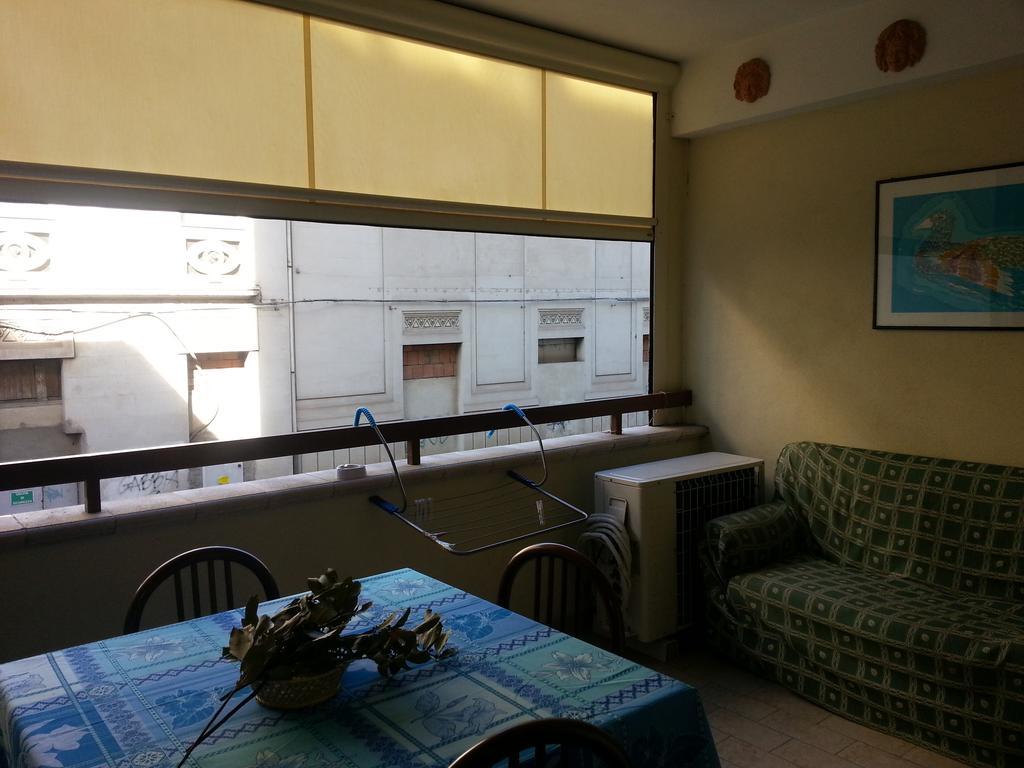 Reggio Central House Low Cost Per 4 Reggio di Calabria Eksteriør bilde